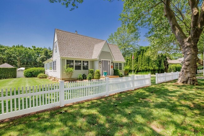 Photo - 33 Talmage Ln