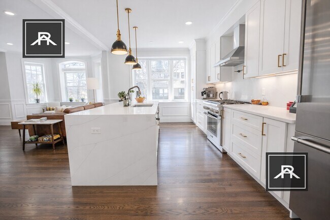 Photo - 128 Longwood Ave Unit 2