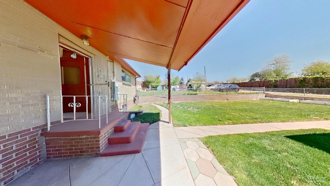 Photo - 4030 S Fox St