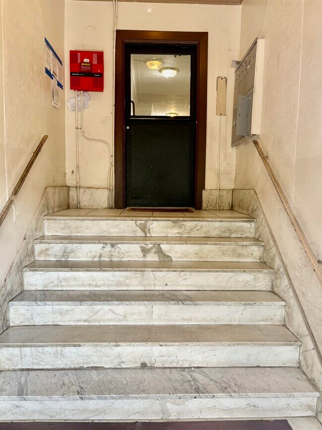 Photo - 404 Stegman Pkwy Unit D1