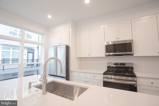 Photo - 2136 Tysons Ridgeline Rd