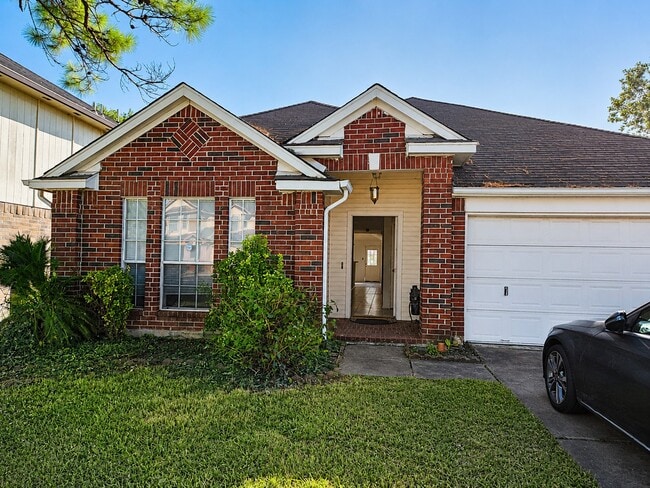 Building Photo - 17006 Dusty Mill Dr E