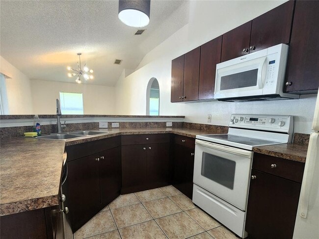 Photo - 312 Cornwallis Ct