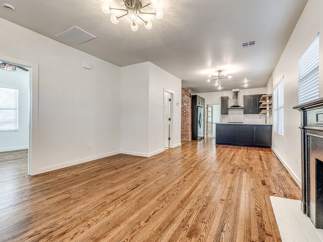 Photo - 3215 N Francis Ave