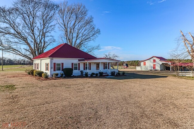 Photo - RENOVATED FARMHOUSE in Mt. Olive!
