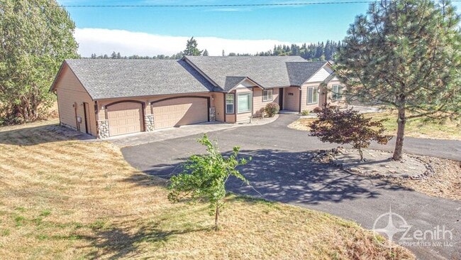 Photo - 516 NE 199th St