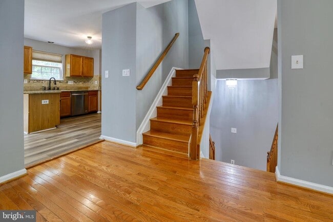 Photo - 30 Flaxleaf Ct