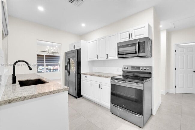 Photo - 52 NW 47th St