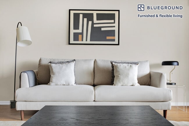 Photo - 1 Emerson Pl Unit FL3-ID498