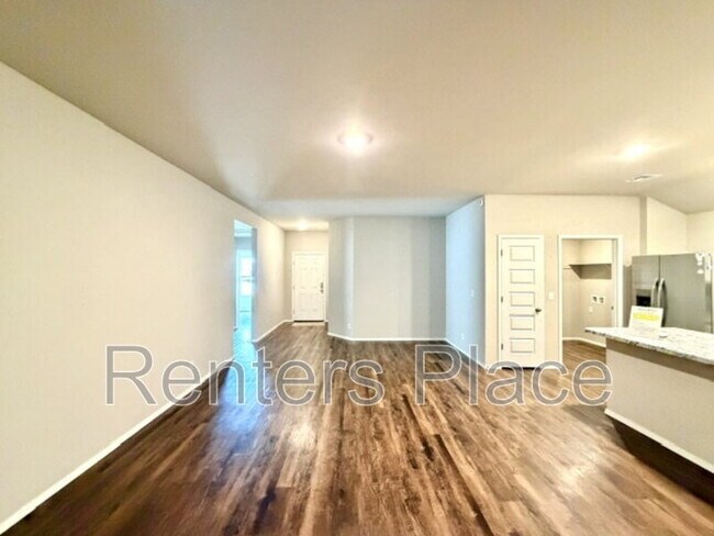 2107 S Amarillo Dr