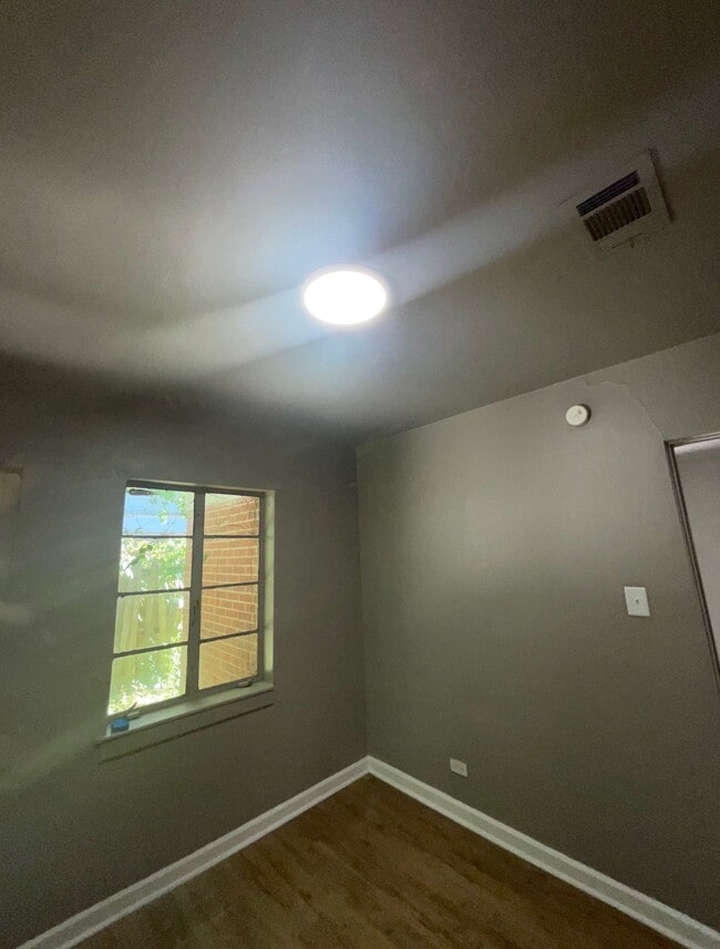 Photo - 2010 Royal St