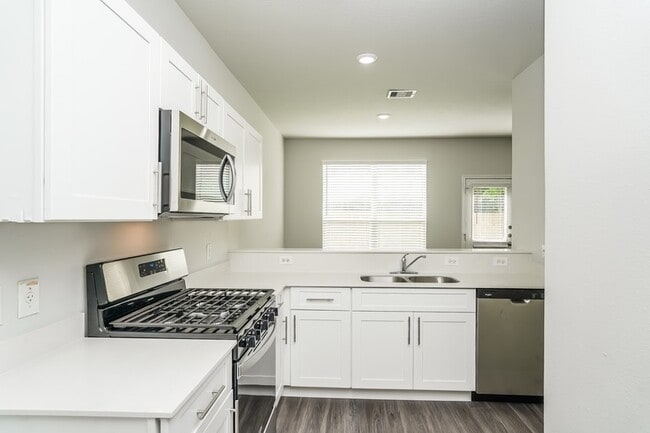 Photo - 14735 Kendalls Path Ct