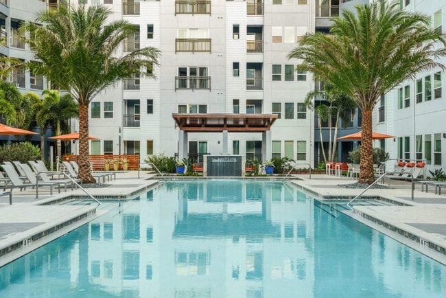Photo - 124 S Morgan St Unidad ID1055599P