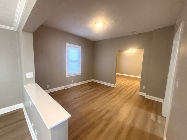 Photo - 756 Walnut Ave