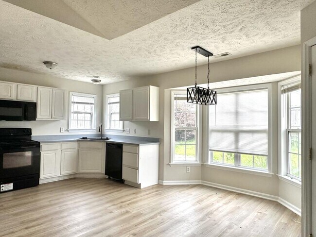 Photo - 2517 Forest Lodge Dr