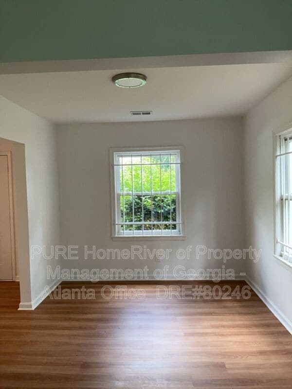 Photo - 1809 Ellington St