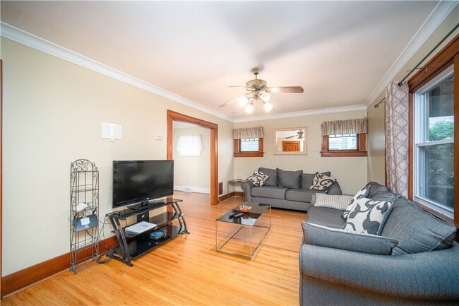 Photo - 101 Crittenden Blvd