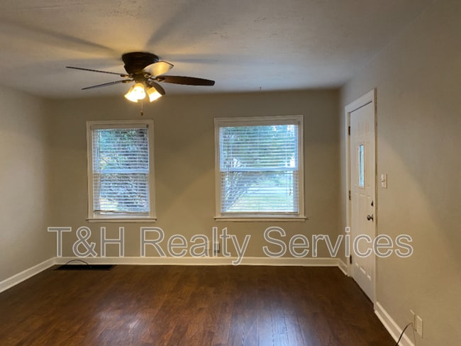 Photo - 4924 Carvel Ave