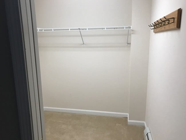 Master closet - 131 Stonington Cir