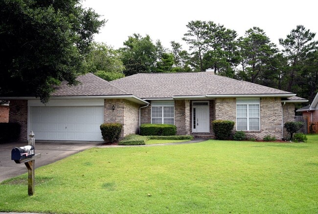 4 bedroom in Parkwood Estates! - 4 bedroom in Parkwood Estates! House