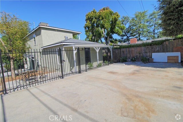 Building Photo - 35391 Yucaipa Blvd Rental