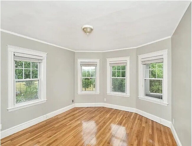 559 Adams St Unit 2