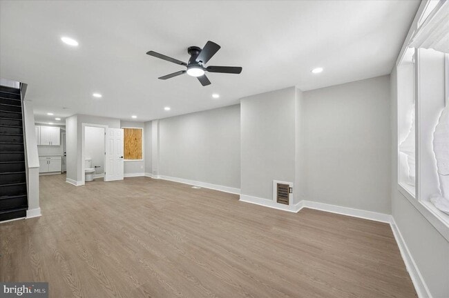 Building Photo - 40 Reger St