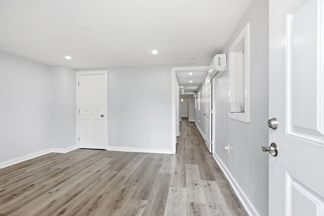 Photo - 2834 Clifton Ave