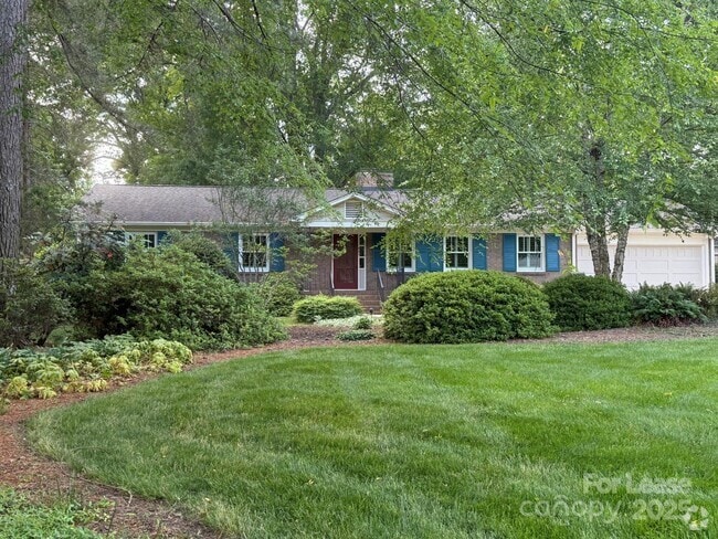 Building Photo - 421 Blairmore Dr Rental