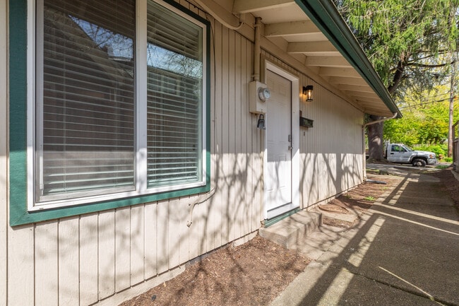 Photo - 2531 SE 27th Ave