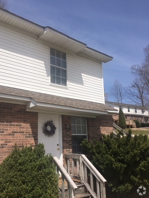 Building Photo - 1589 Walter Ln Unit 2 Rental