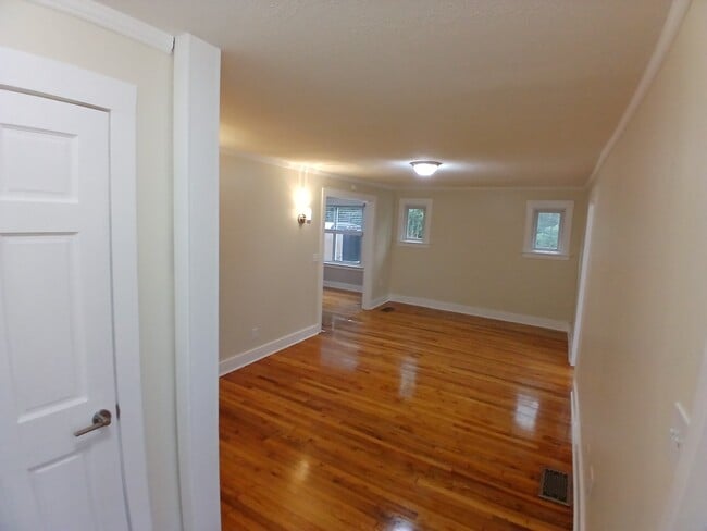 Photo - 3702 Armstrong Rd