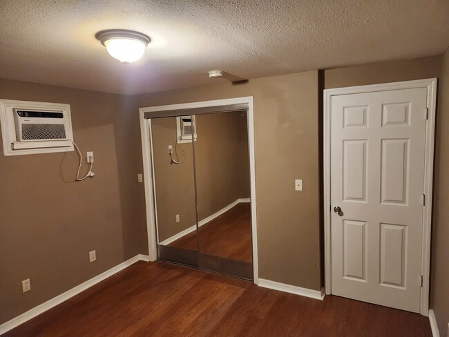 Photo - 1215 Skyview Blvd