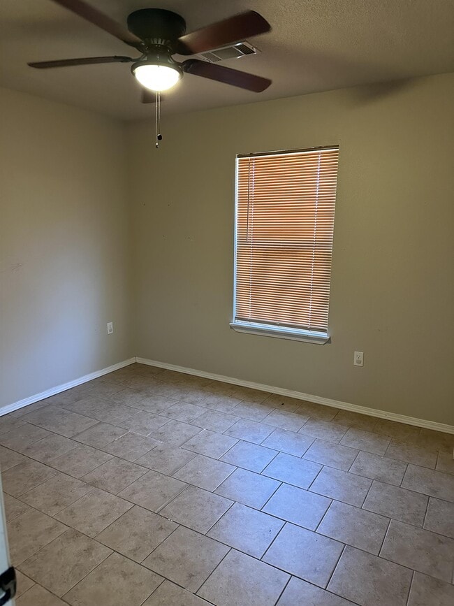 Photo - 3607 S Pocola Blvd