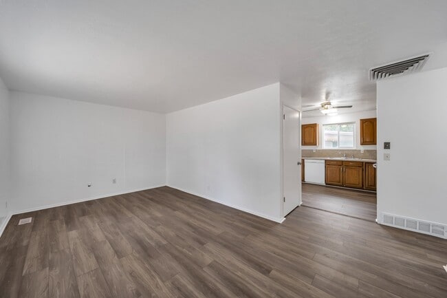 Photo - 4144 Bannock Dr House