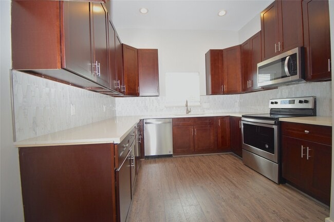 Photo - 3241 Dixie Dr