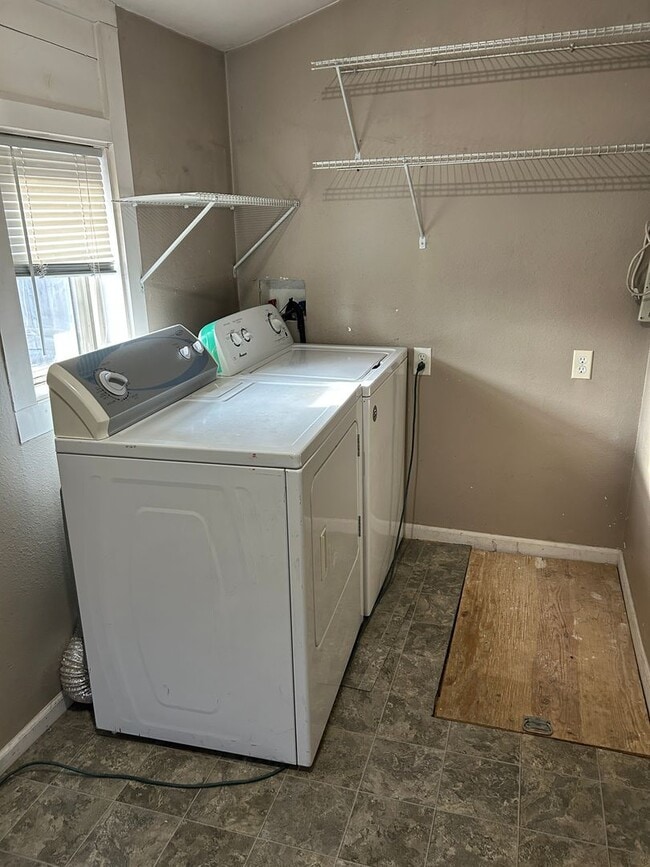 Photo - Cute Single Family 2 bedroom home