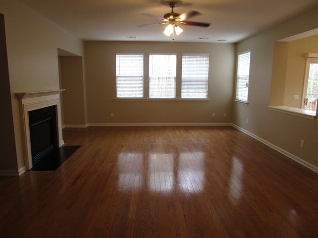 Photo - 406 Howell Xing