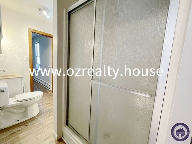 Photo - 215 E Reed Ave