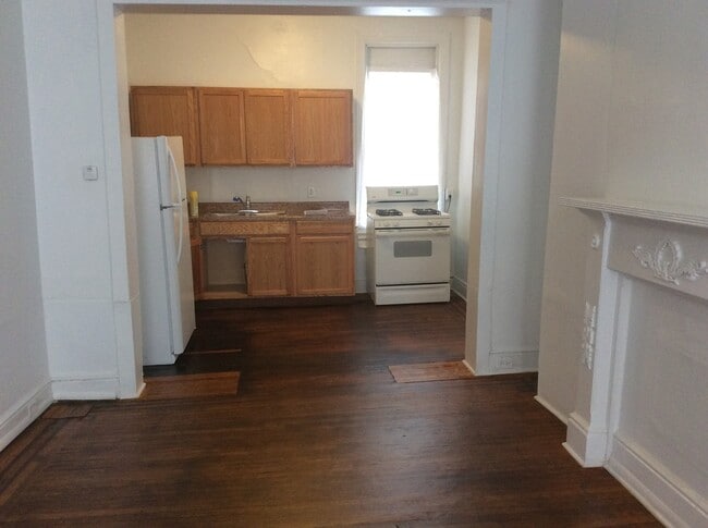 Photo - 3 Bedroom 1 Bath Apartment York City SD