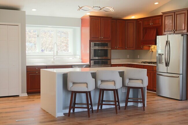 kitchen - 200 W Ingomar Rd