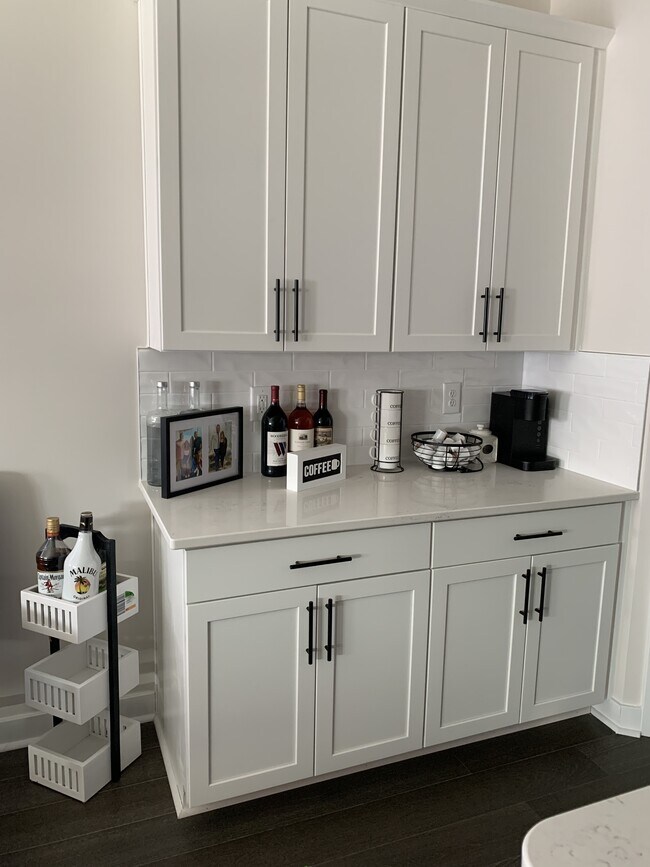 Photo - 2325 Hazel Wy