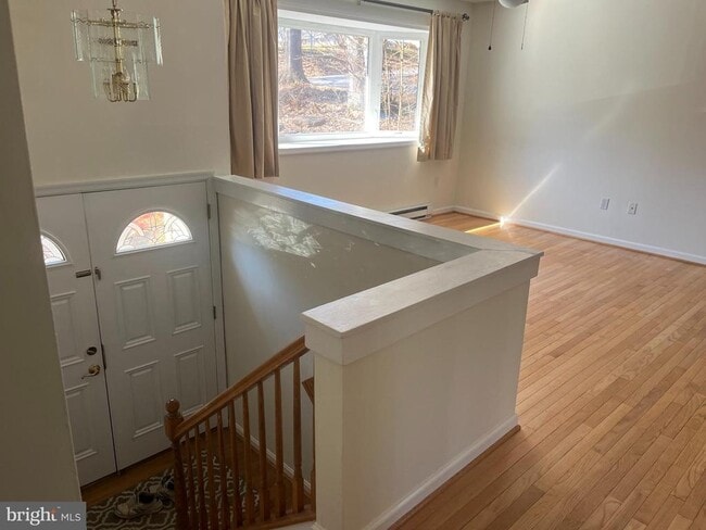 Photo - 1217 Hilltop Dr