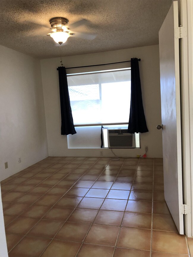 Photo - 91-1010-1010 Mikohu St