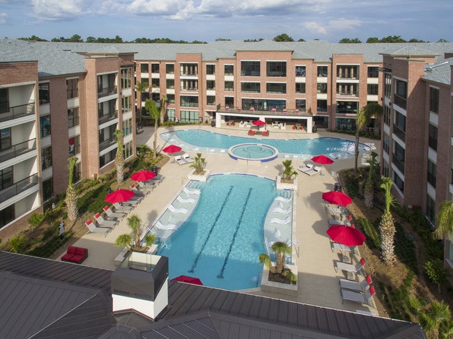 Photo - San Marino Apartments