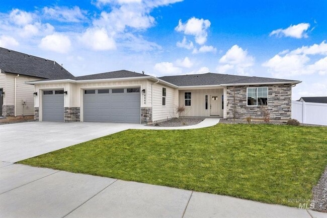 Building Photo - Immaculate Single-Level Home w/3-Car Garage