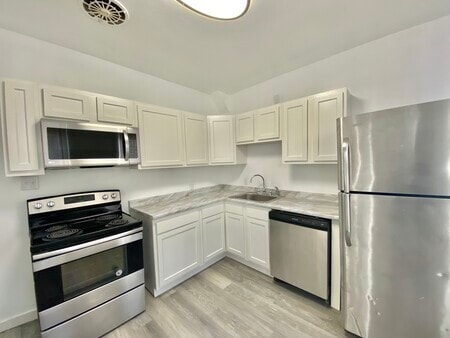 Photo - 817 Anaheim St