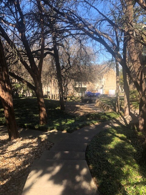 Walking/running trails - 2450 Wickersham Ln Unidad 107