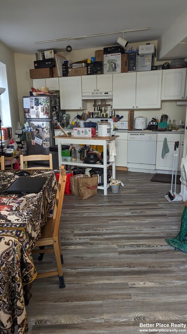 Photo - 9 A Summit Ave Unit 3