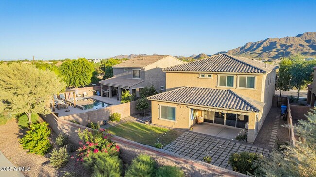 Photo - 2756 E Hickory St